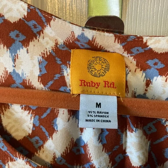 Ladies Ruby Rd. top - Picture 3 of 4